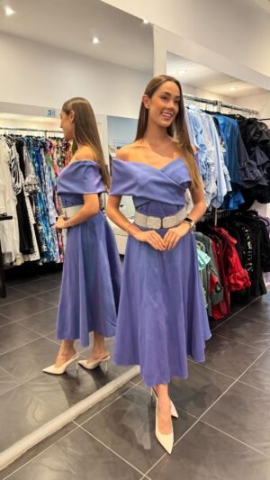 Blusa en tafetán cuello de bandeja